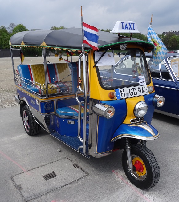 Tuk-Tuk.jpg