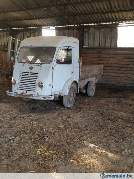 351515750-renault-goelette.jpg