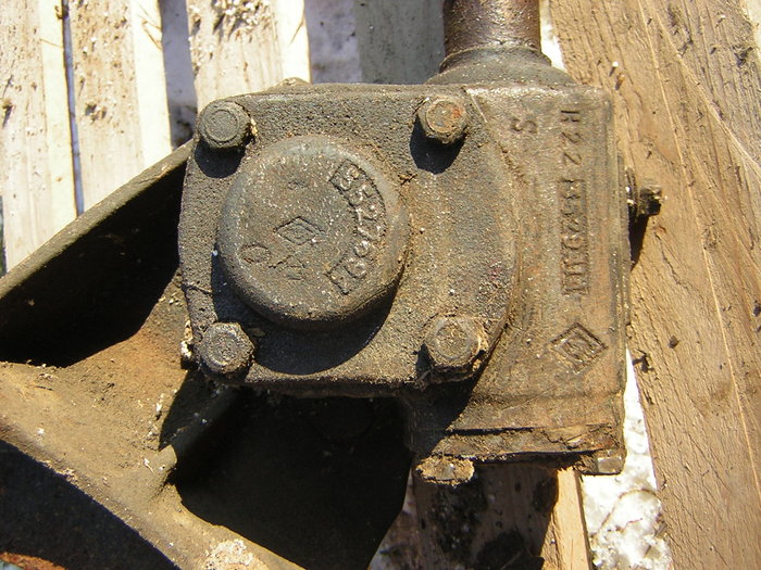 boitier direction R2067 1954.JPG