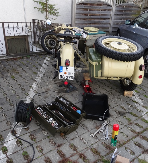 Schmierung Fußbremsen Achse 01.jpg