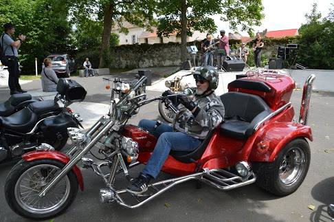 trike rouge.jpg