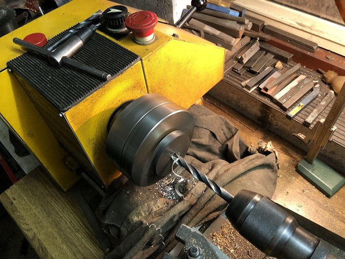 Buchsenhalter mot. 16-03.jpg