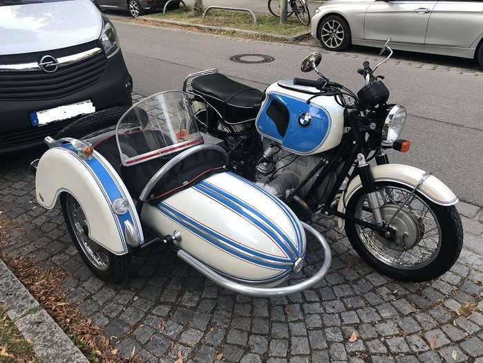 Side BMW 02.jpg