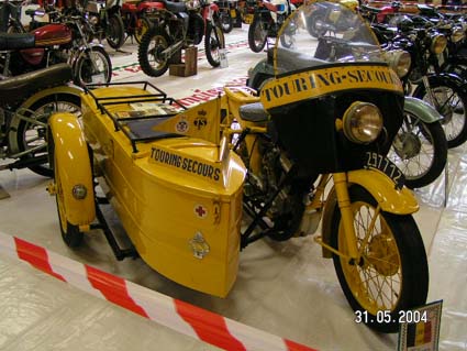 sideTouring2.jpg
