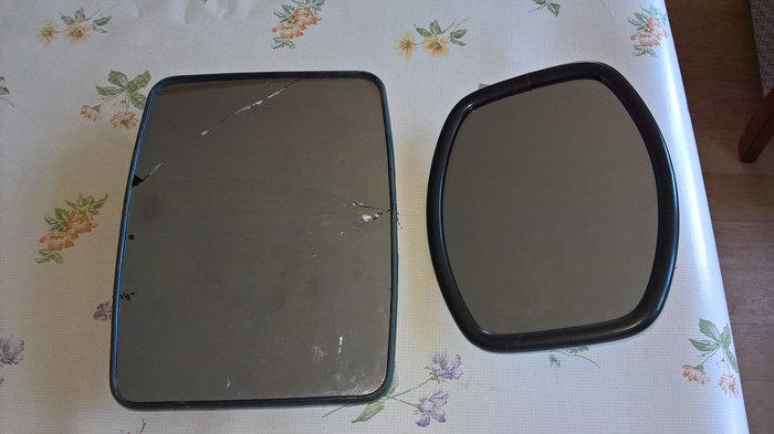 2 rétros différents.jpg