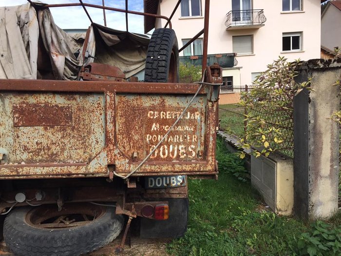 Galion Caretti maçonnerie Pontarlier FB. Les fans d utilitaires anciens. René B (1).jpg