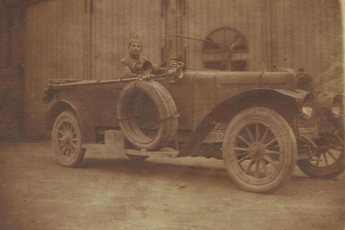 Eugène torpédo. Charron.jpg