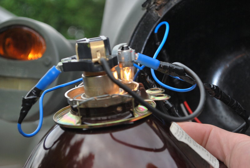 lampe culot européen.JPG