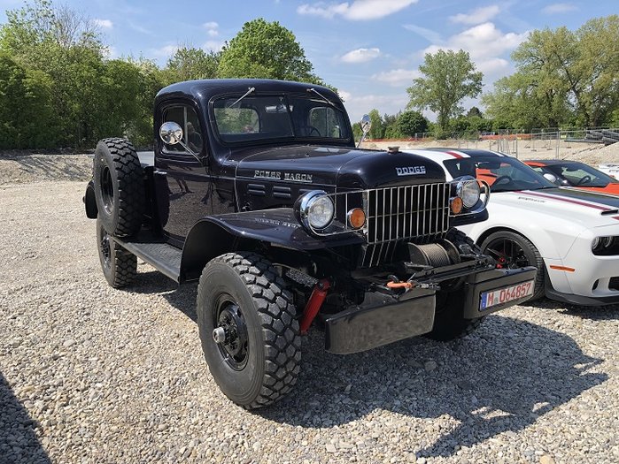 Dodge Power Wagon.jpg