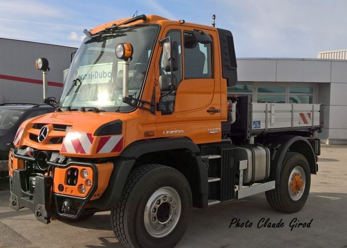 Unimog U427.jpg