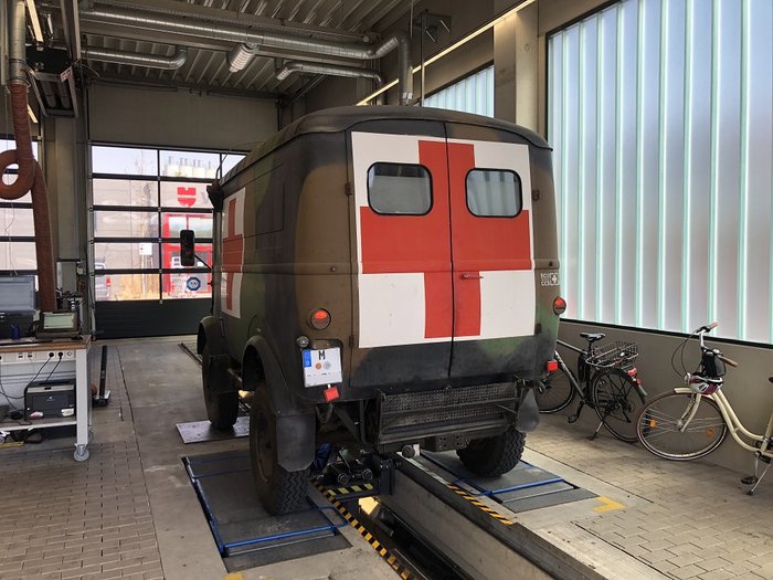 TÜV 01.jpg