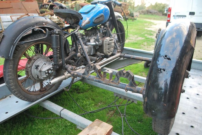 Dnepr 1 roue.jpg