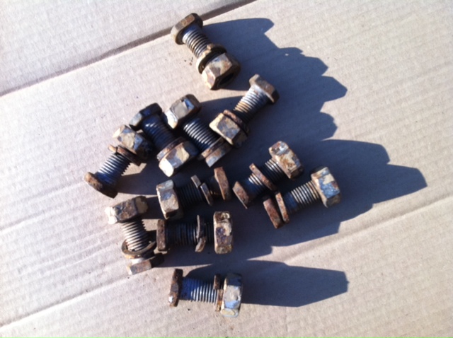 écrous de jante (1).JPG