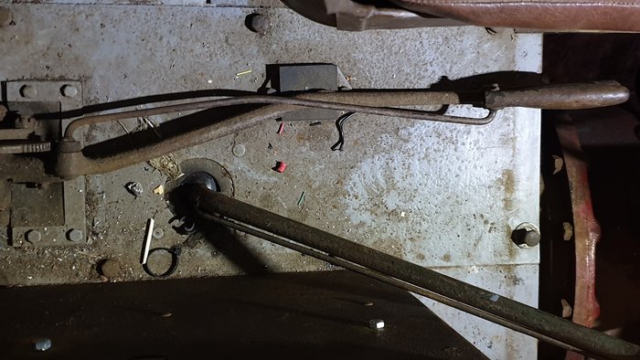 20200822_frein à main.jpg