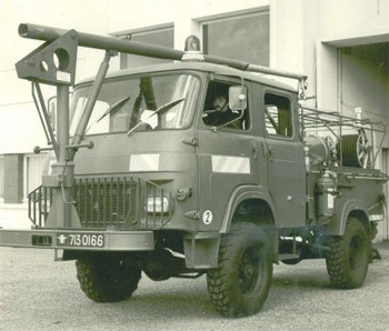 040520av13.jpg