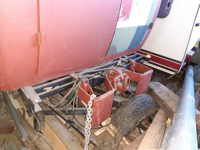 ambu sur chassis torpe (1).jpg