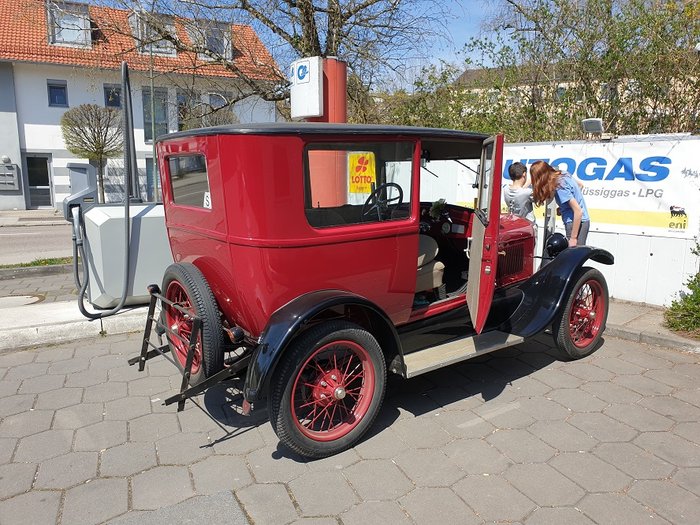 Ford 1926.jpg