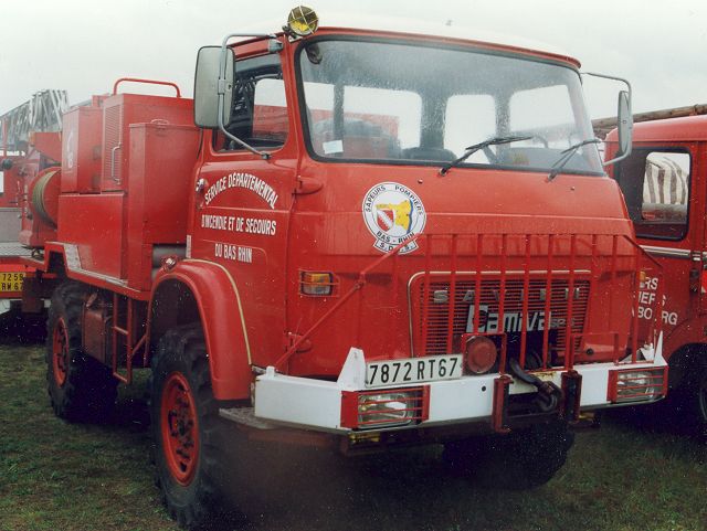 Saviem-Camiva-SP6-rot-Thiele-050305-01.jpg