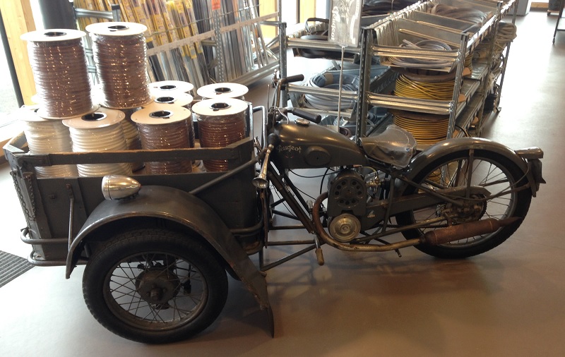 Triporteur Peugeot 01.jpg
