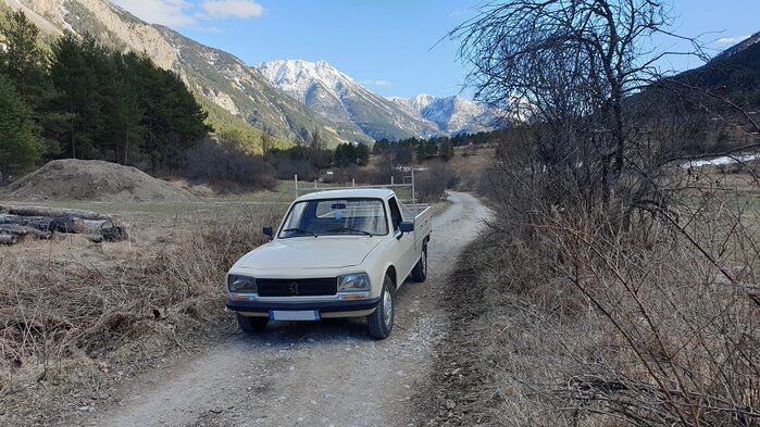 Pickup 05.jpg
