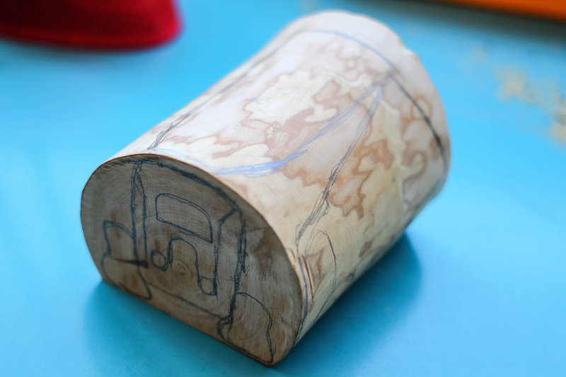 bubu en bois;.jpg