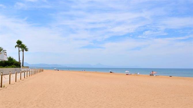 Plage ELS MOLINS Denia.jpg