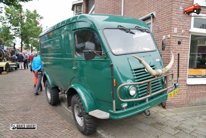 Renault-goélette-7-3371.jpg