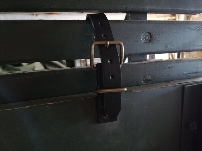 boucle lanière caisse.jpg