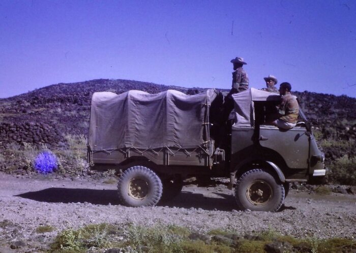 Renault 2087 Djibouti 69.71. la Vie de l'Auto. Photo Jean Coste.jpg