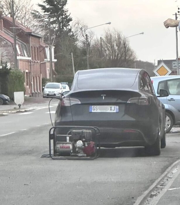 tesla au groupe élec.jpg