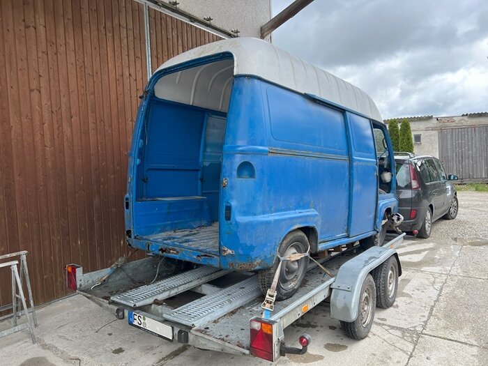 Estafette 01.jpg