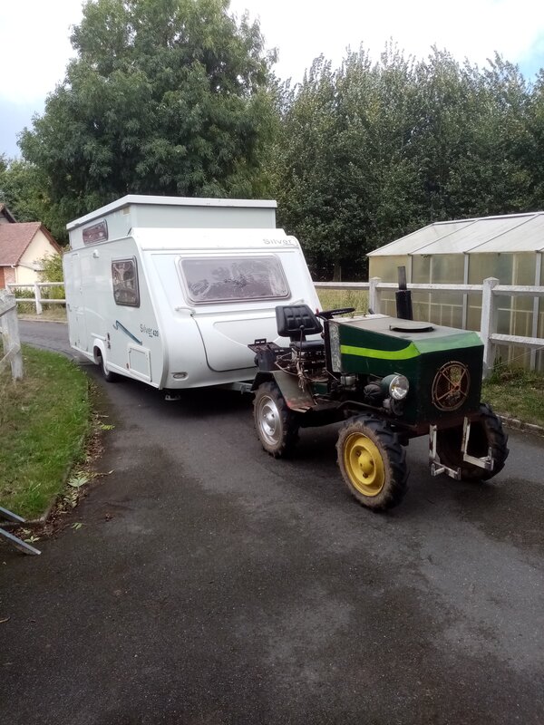 tracteur caravane.jpg