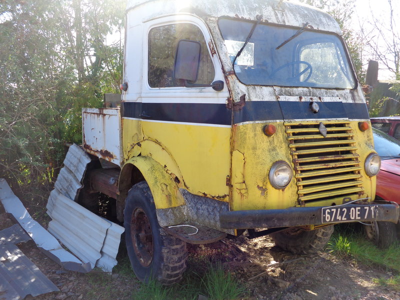 depanneuse de cote avant.JPG