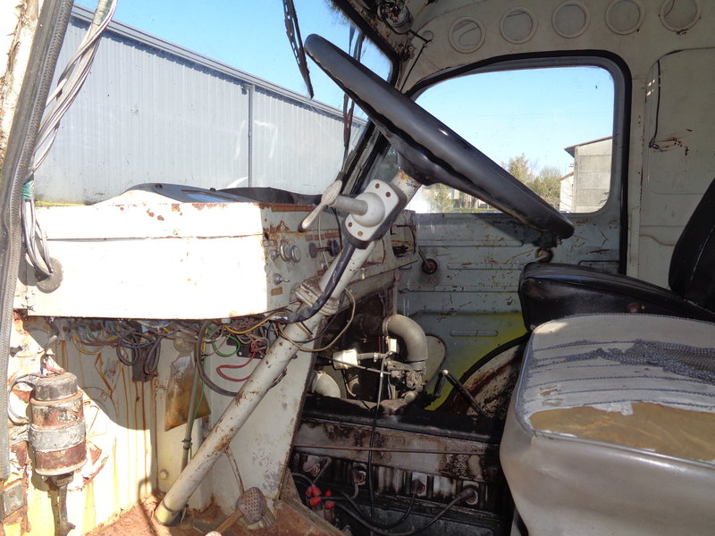 interieur depanneuse.JPG