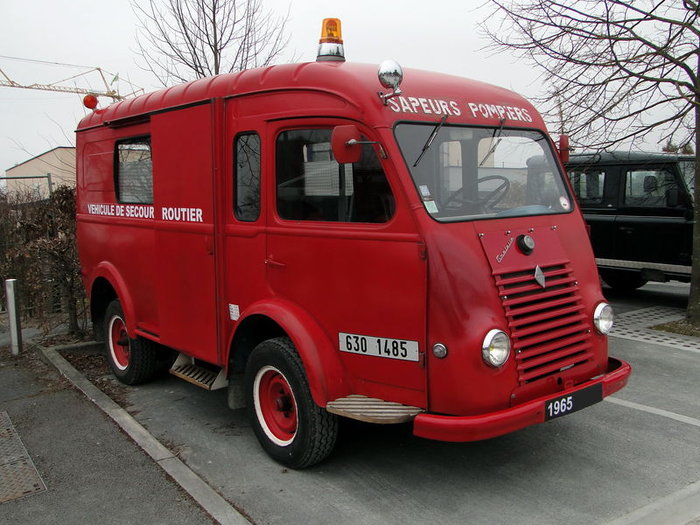 RENAULT Goelette Vehicule d'Incendie 1965 Salon Champenois du Vehicule ___.jpg